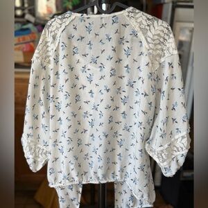 Floral Lace Women's Top - White and Blue